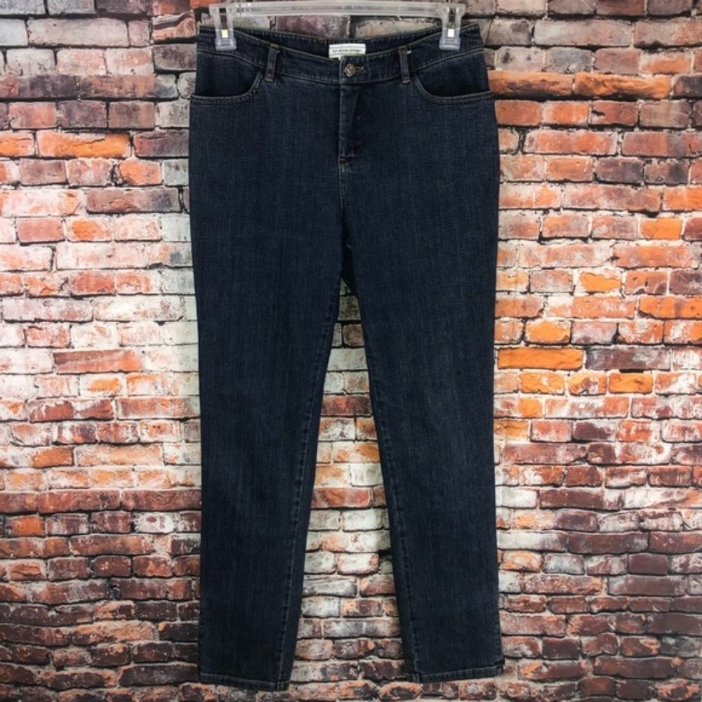 St. John Sport straight leg dark wash jeans sz 6